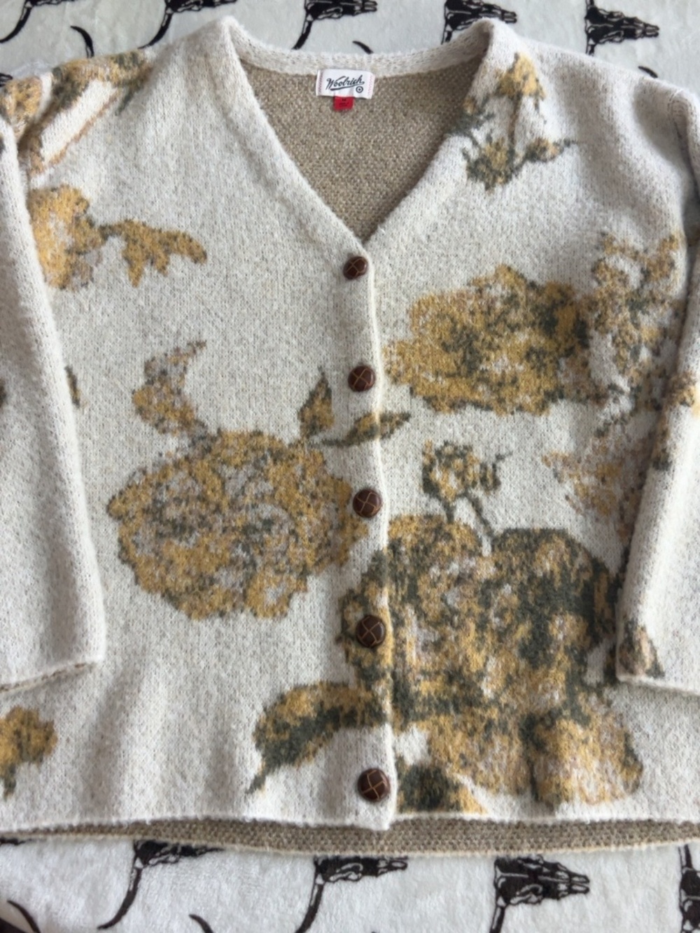 Woolrich Women’s Medium Cream Floral Button Cardigan Sweater
